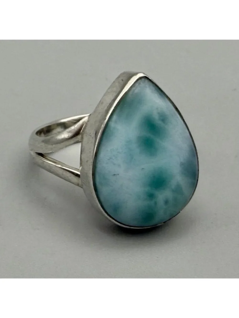 Unbranded natural larimar